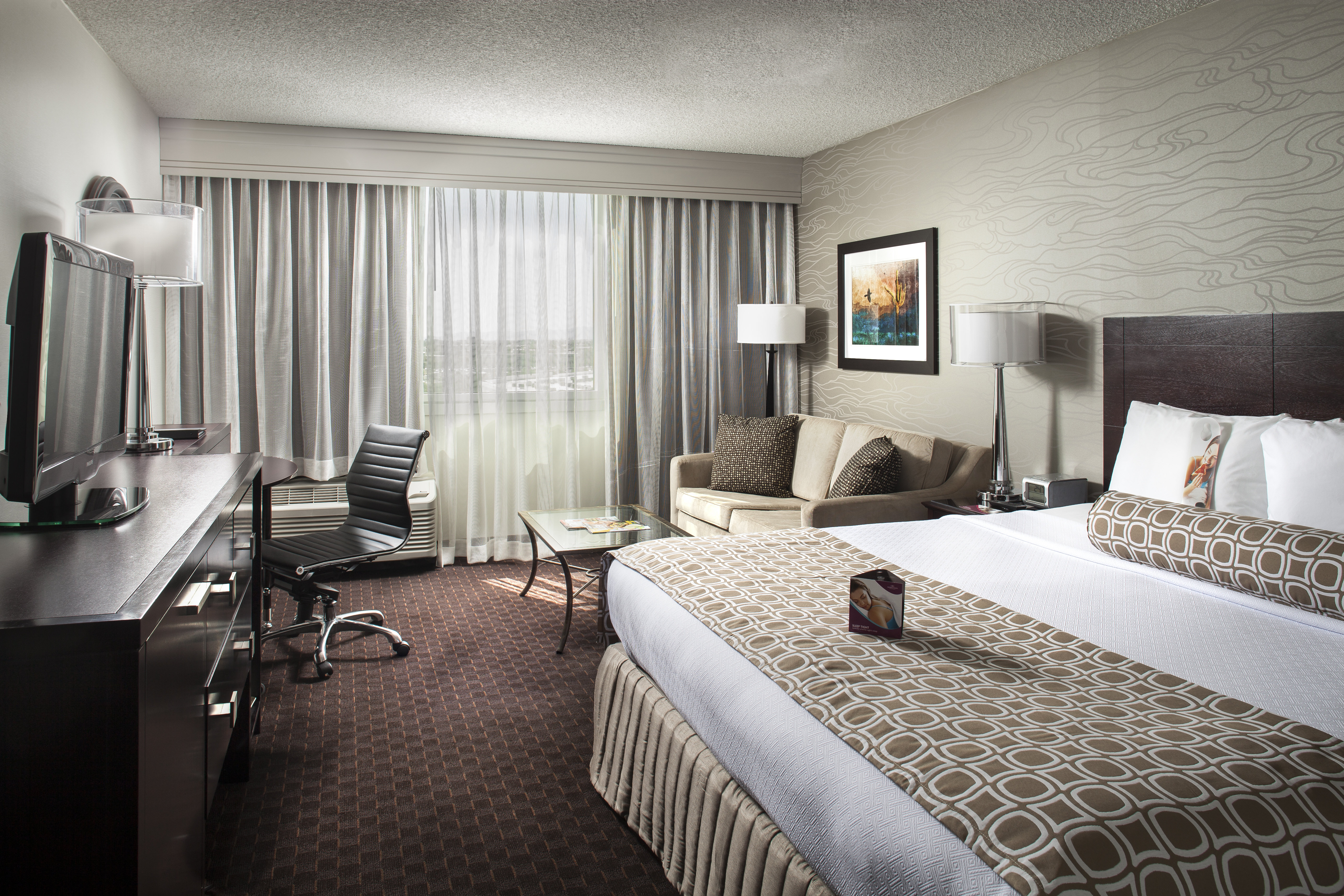 Crowne Plaza Phoenix Airport - Phx 17/76
