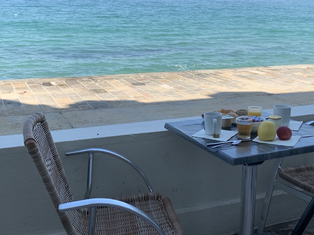 Kyriad Saint Malo Centre Plage 44/50