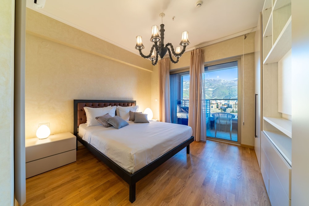 3 BEDROOMS, SUPERIOR, APARTMENT, SEA VIEW