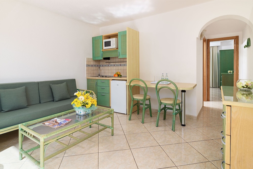 Aparthotel Esquinzo Y Monte Del Mar 27/50