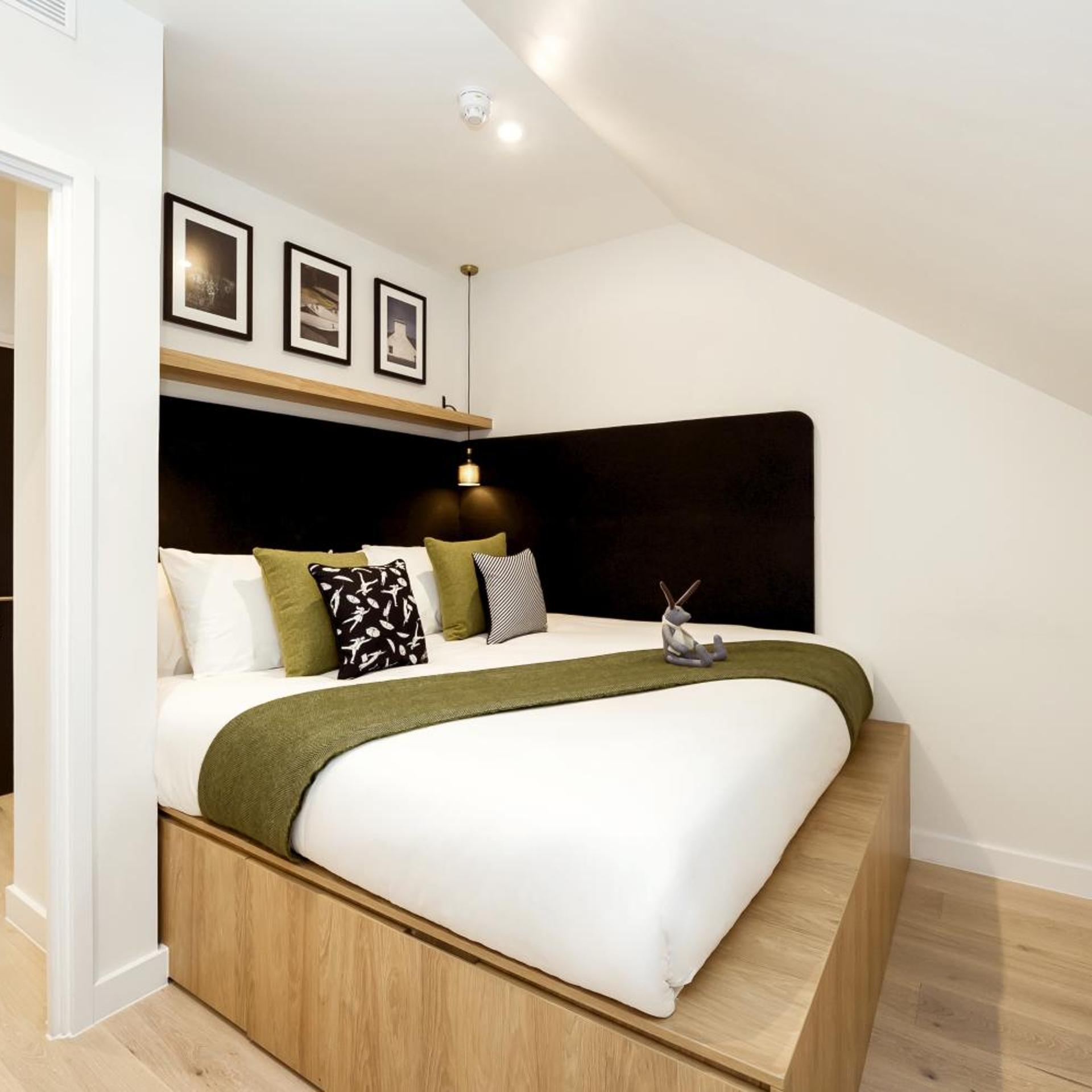 Apartment, Double Bed, Castle View