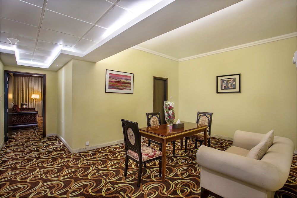 ROSE VIEW HOTEL 42/64