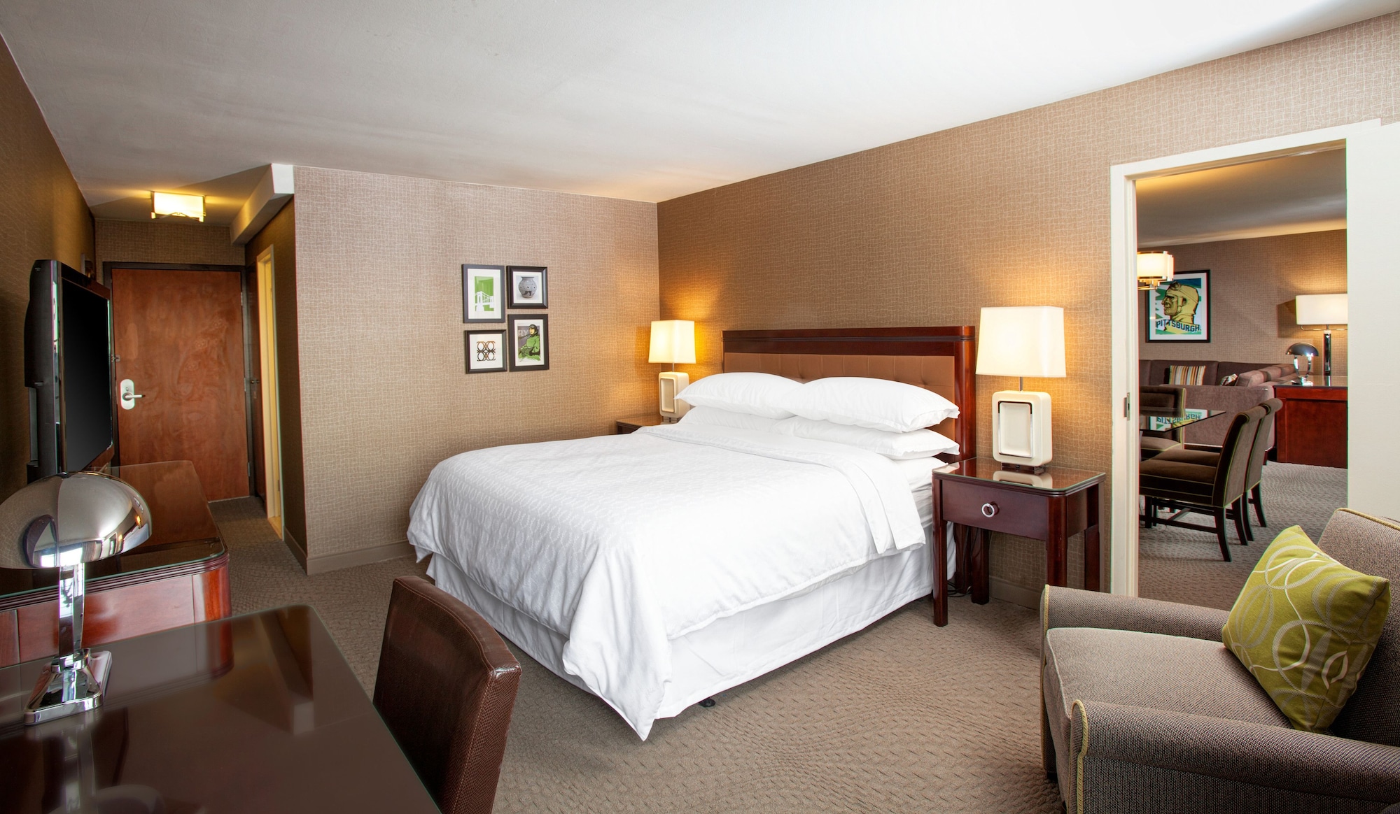 Room at Sheraton Pittsburgh Airport Hotel, CORAOPOLIS - PA