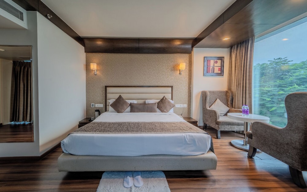 Hotel Park Regent 8/37