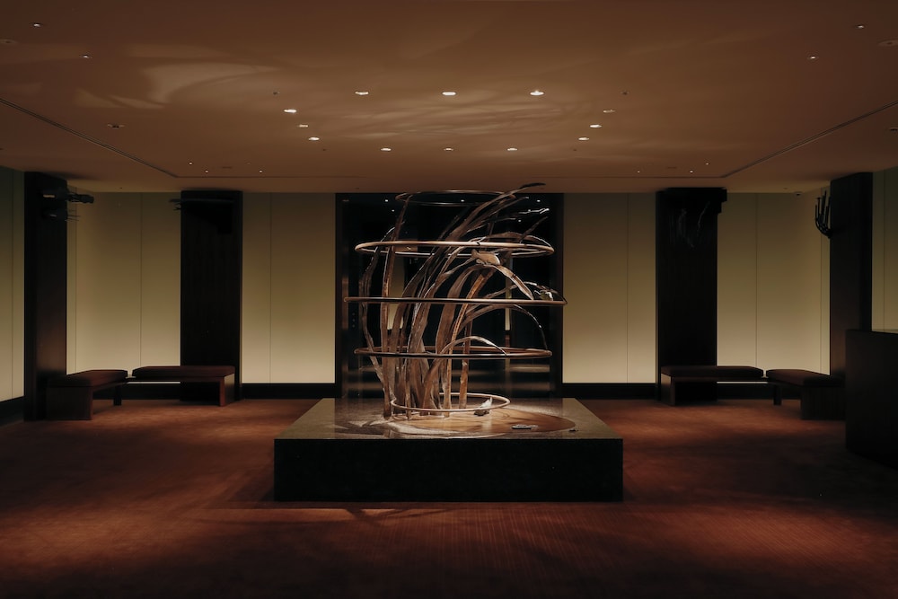 Park Hyatt Tokyo 10/64