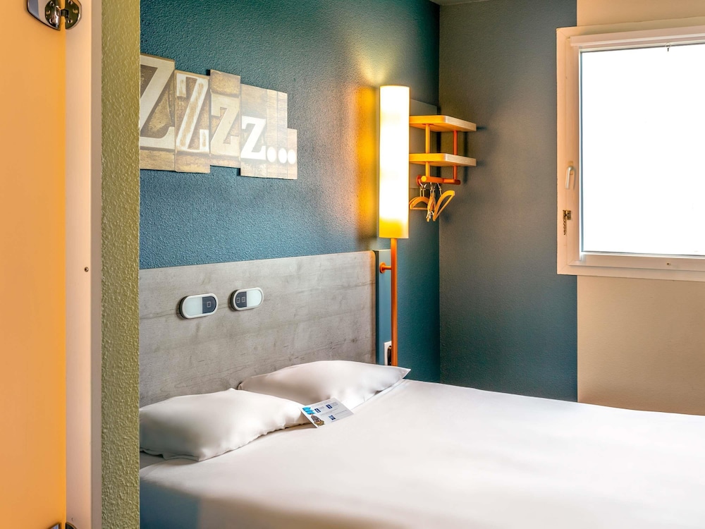 غرفة ثلاثية بسرير مزدوج وسرير بطابقين، ibis budget Pertuis Portes du Luberon 6/7