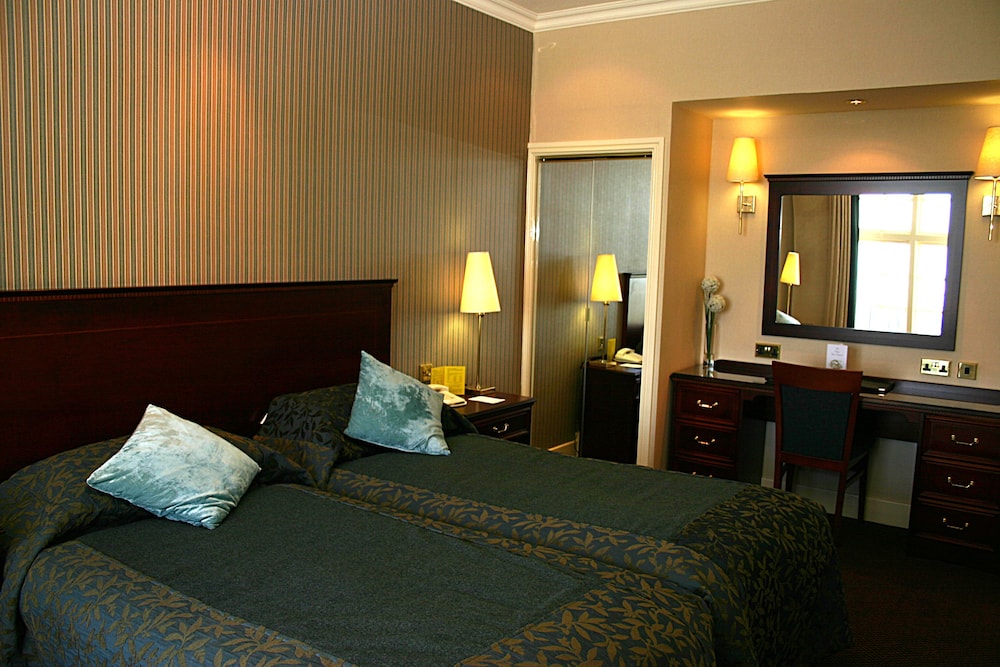 Cumbria Grand Hotel 32/82