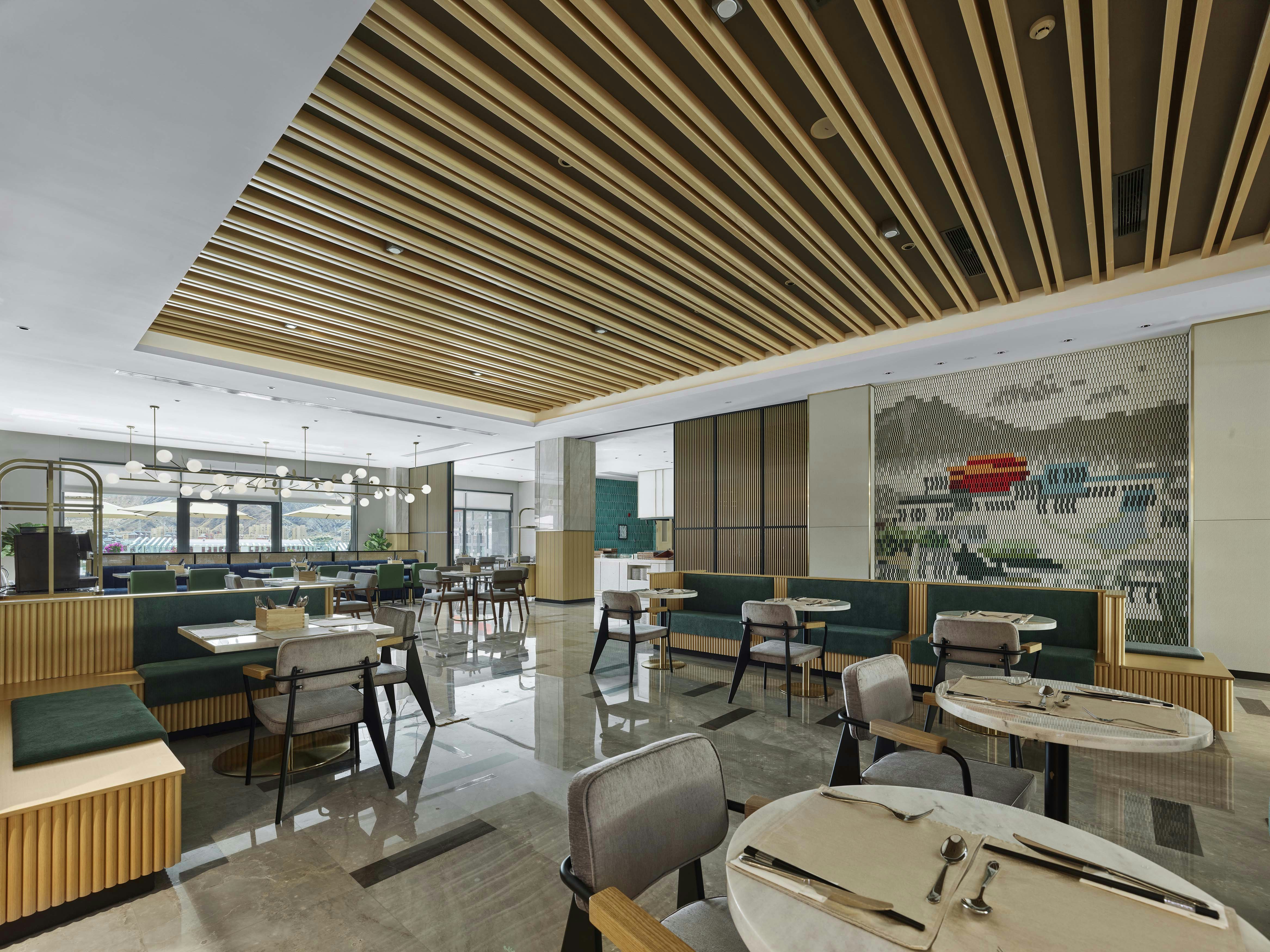 Hilton Garden Inn Lhasa 14/17