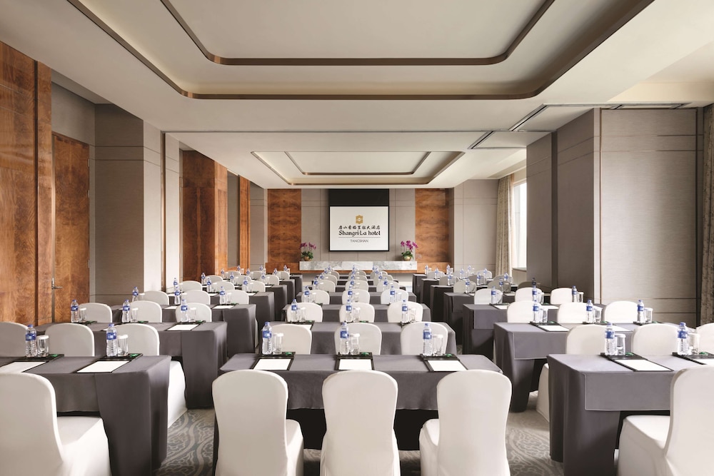 Shangri-La Hotel Tangshan 33/46