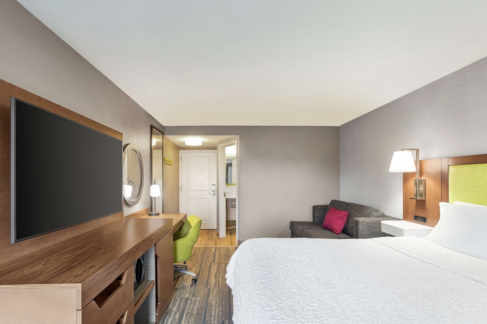 Hampton Inn Milwaukee/Brookfield 6/36