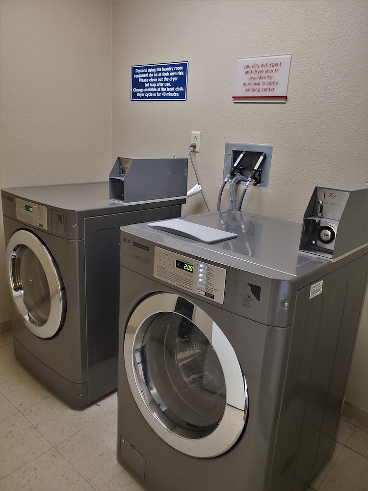 Cobblestone Suites Oshkosh 30/75