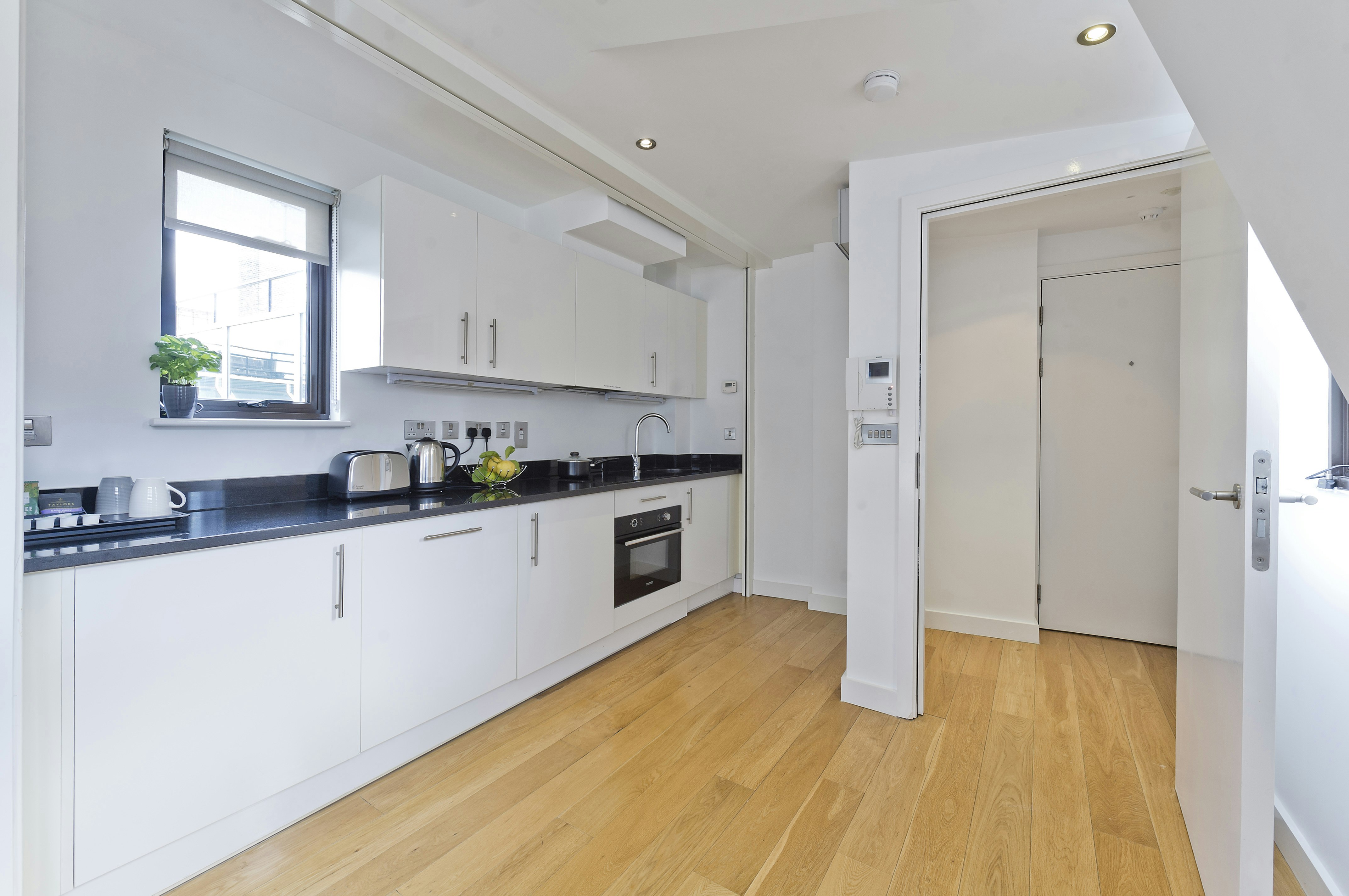 Red Lion Court by City2Stay 1/41