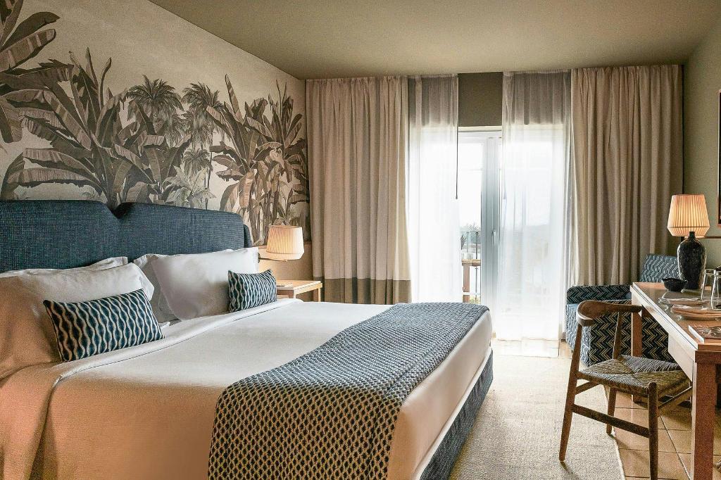 Emerald, Retreat, Guest Room, Double Bed, Lake View, Balcony
