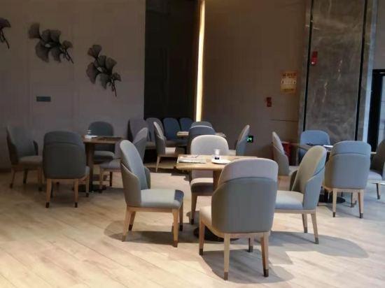 Rongrong Jinke Hotel 27/29