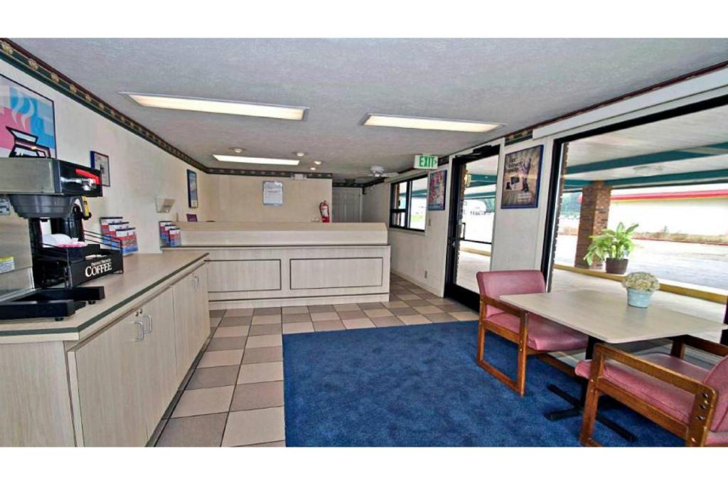 Motel6 Columbus, MS 6/25