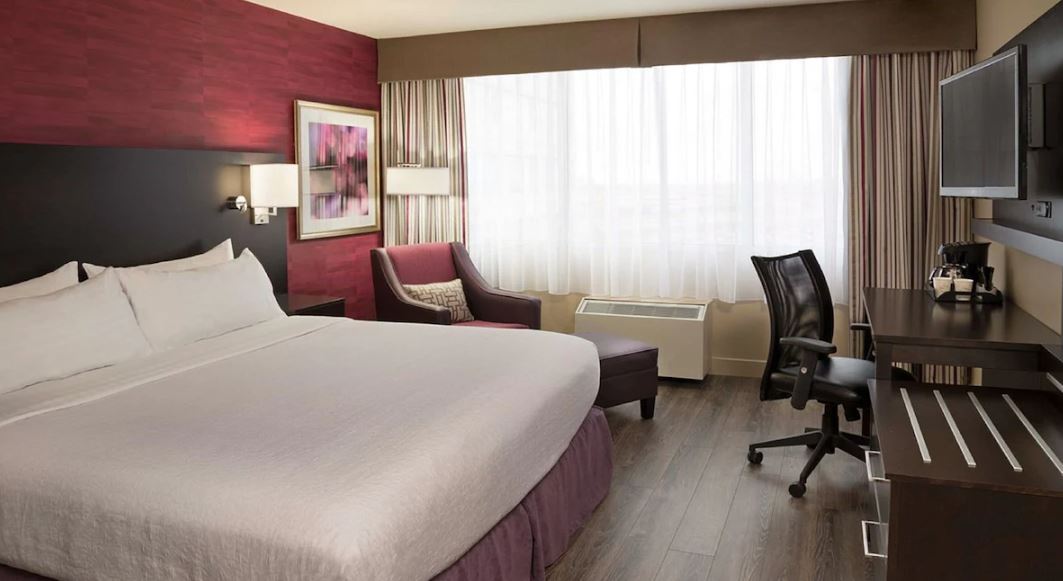 1 King Bed Standard Low Floor