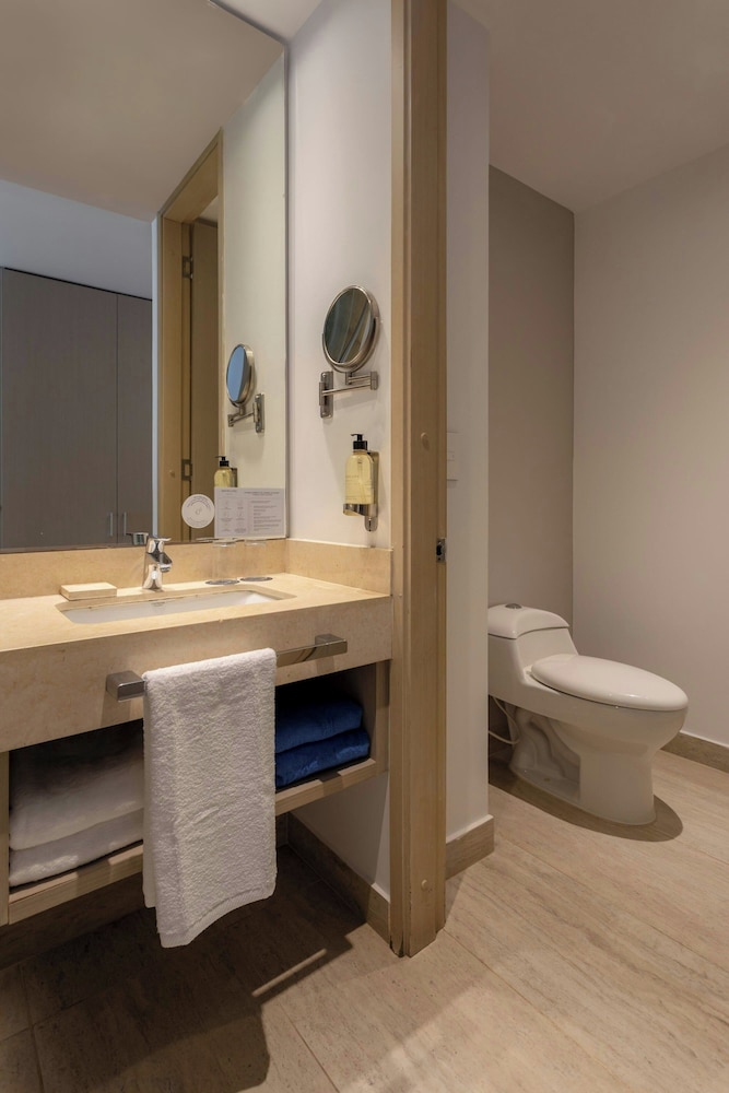 غرفة بسريرين مزدوجين، Mercure Santa Marta Emile 5/6
