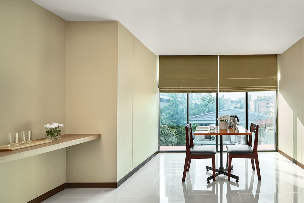 Diamond Residence Ratchada Hotel 48/50