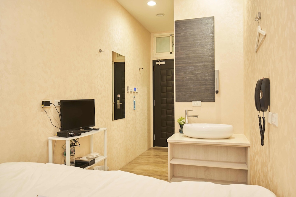 Place X Hotel 14/46