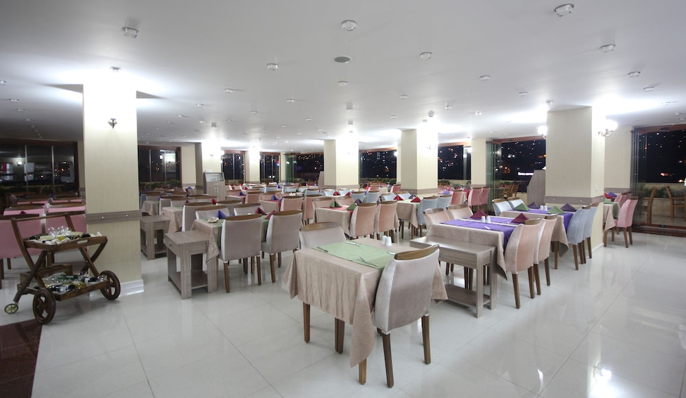 Grand Corner Boutique Hotel 32/45
