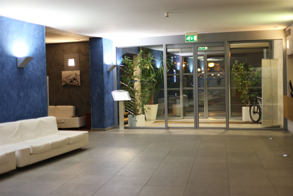 lobby