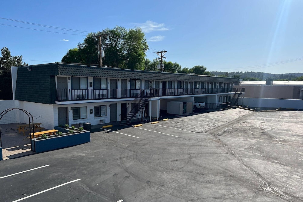 Baymont by Wyndham Susanville 43/50