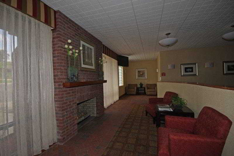 Super 8 by Wyndham Natchez 14/28