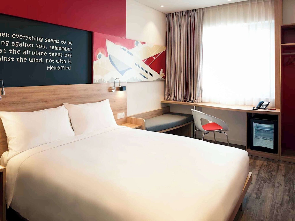 Ibis Saigon Airport 17/73