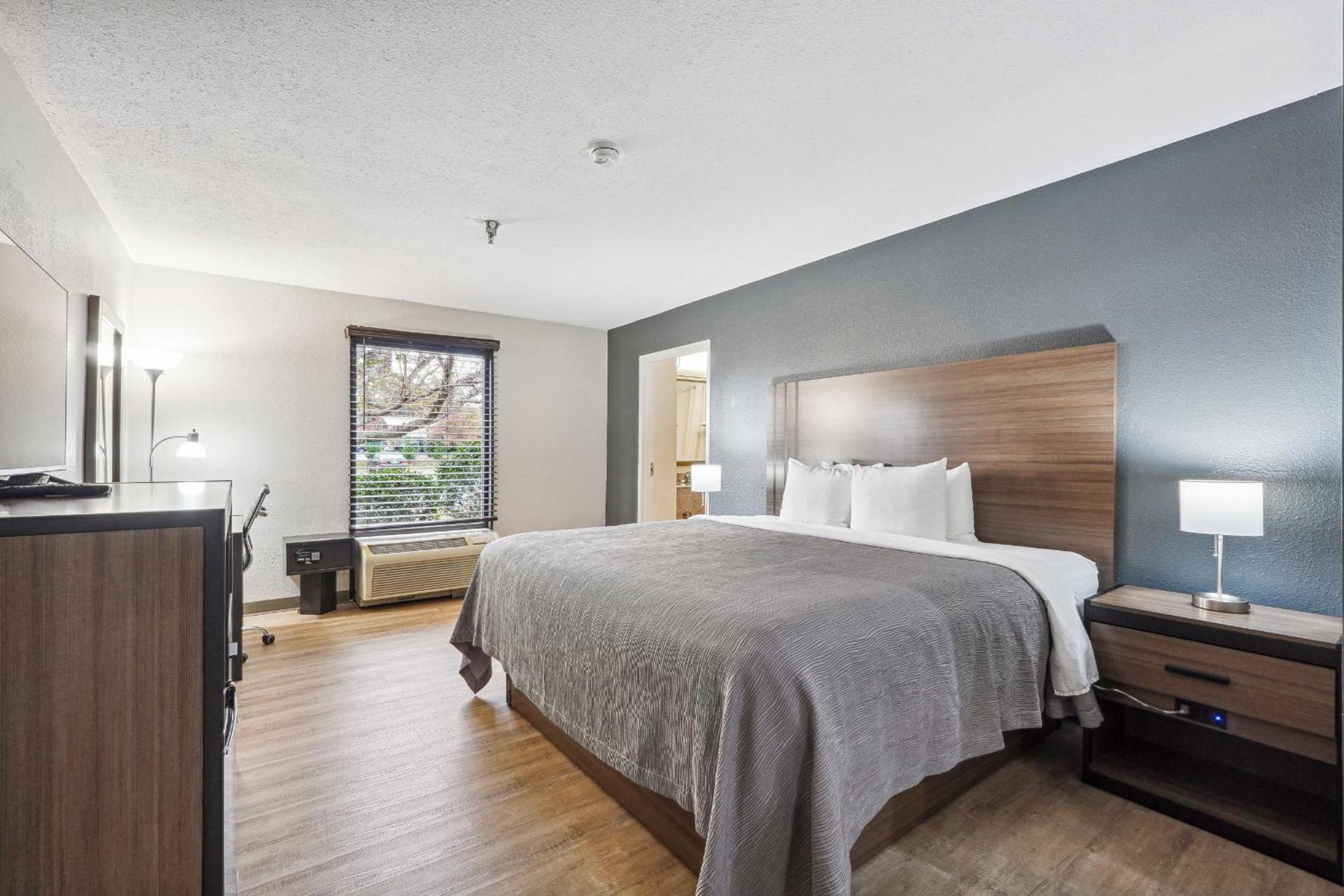 Deluxe, Suite, King Bed