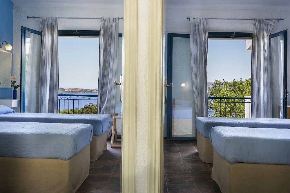 Metaxatos Apartments 30/70