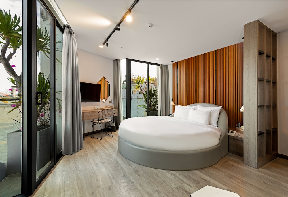 HAIAN Riverfront Hotel 4/60