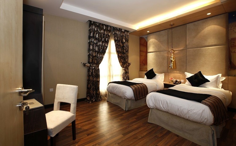 جراند بلازا الرياض(Grand Plaza Hotel - Takhasosi) 18/50