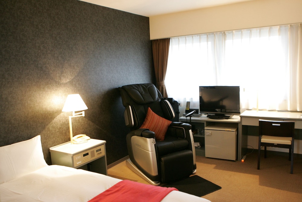 Green Rich Hotel Nishitetsu Ohashi Ekimae 50/56
