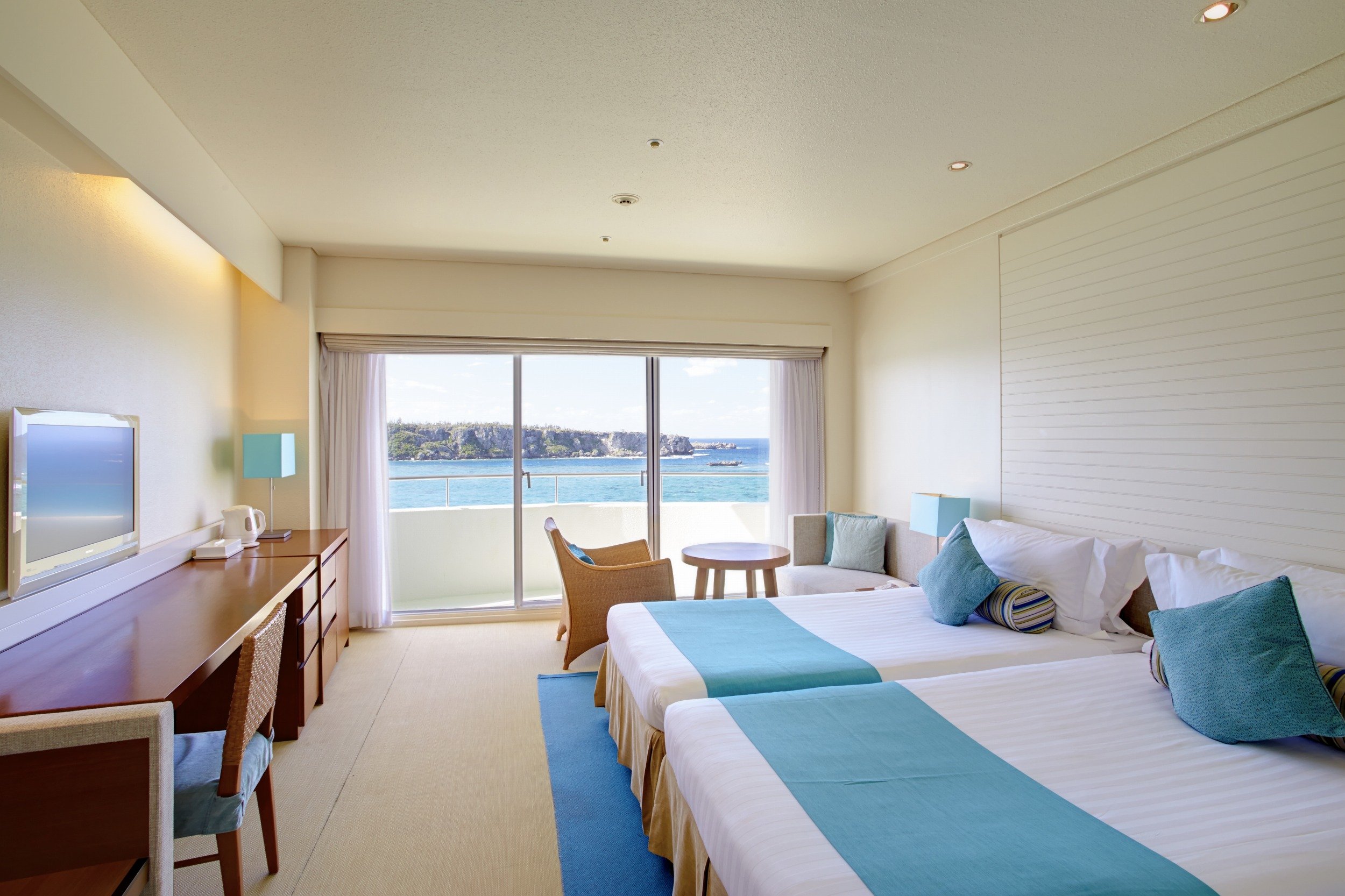 Ana Intercontinental Manza Beach Resort 9/77