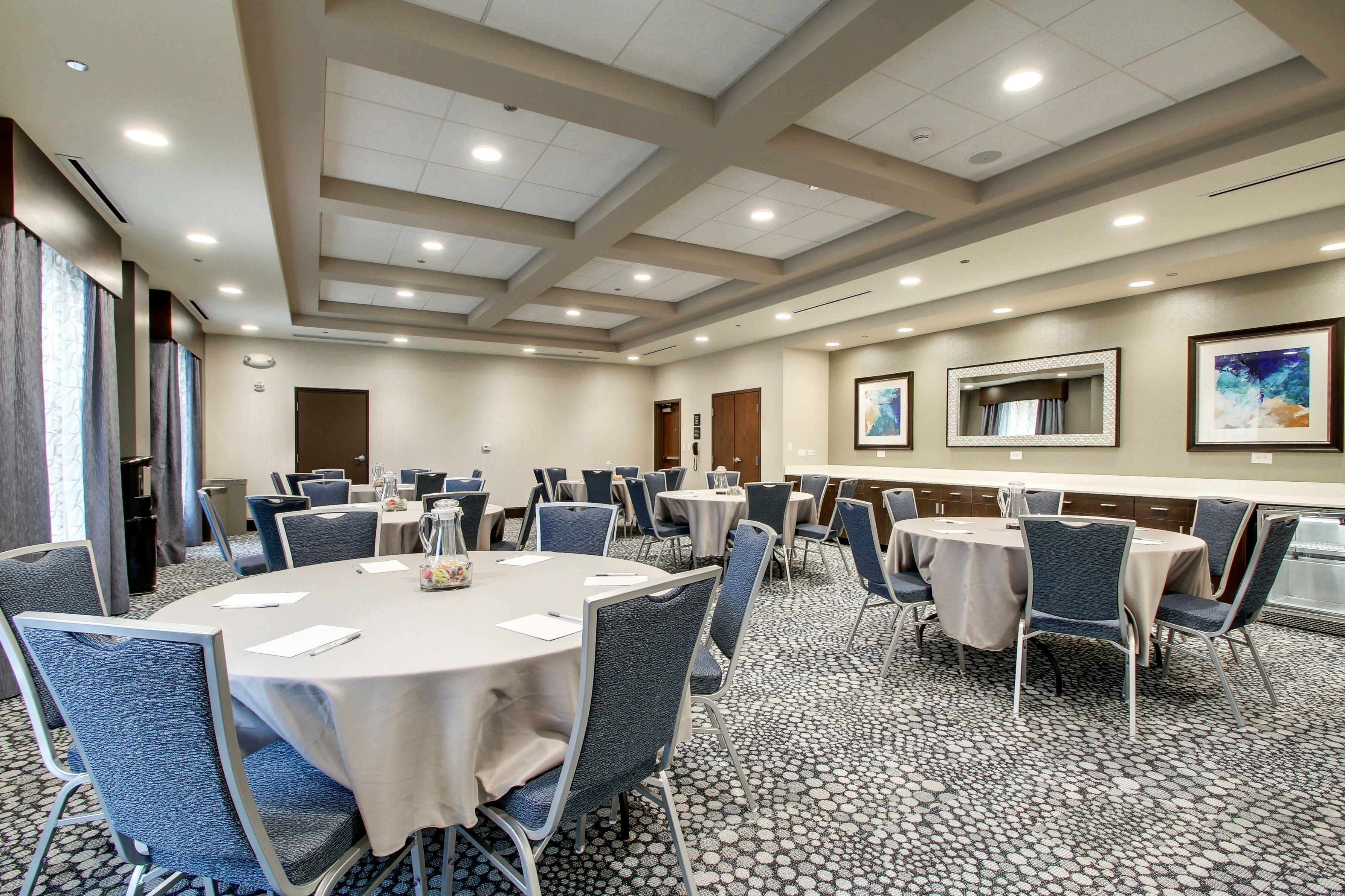 Hampton Inn Suites Greenville Airport 49/56