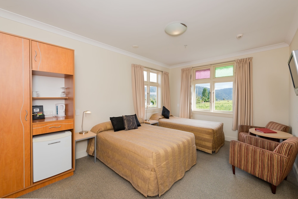 Heartland Hotel Fox Glacier 11/45