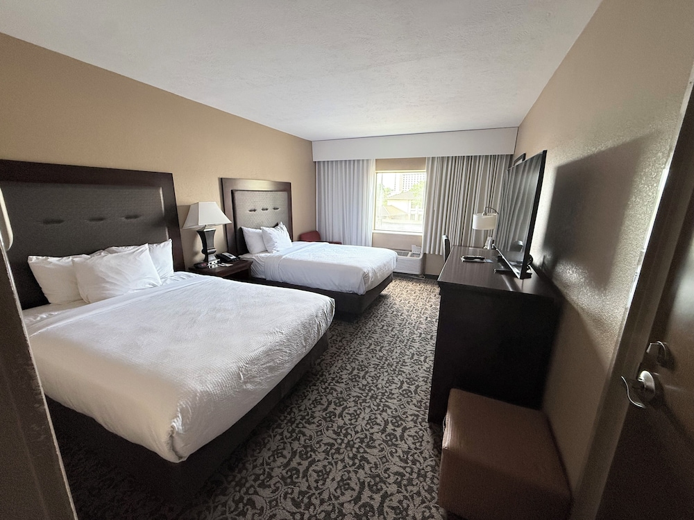Room, 2 Queen Beds