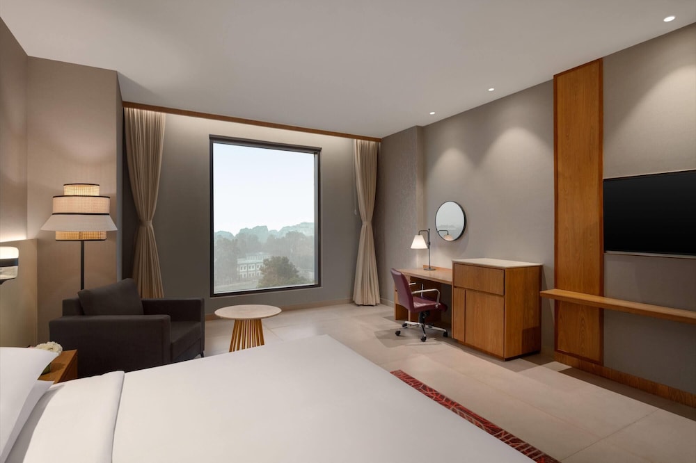 Ramada by Wyndham Ranchi Bariatu Road 24/60