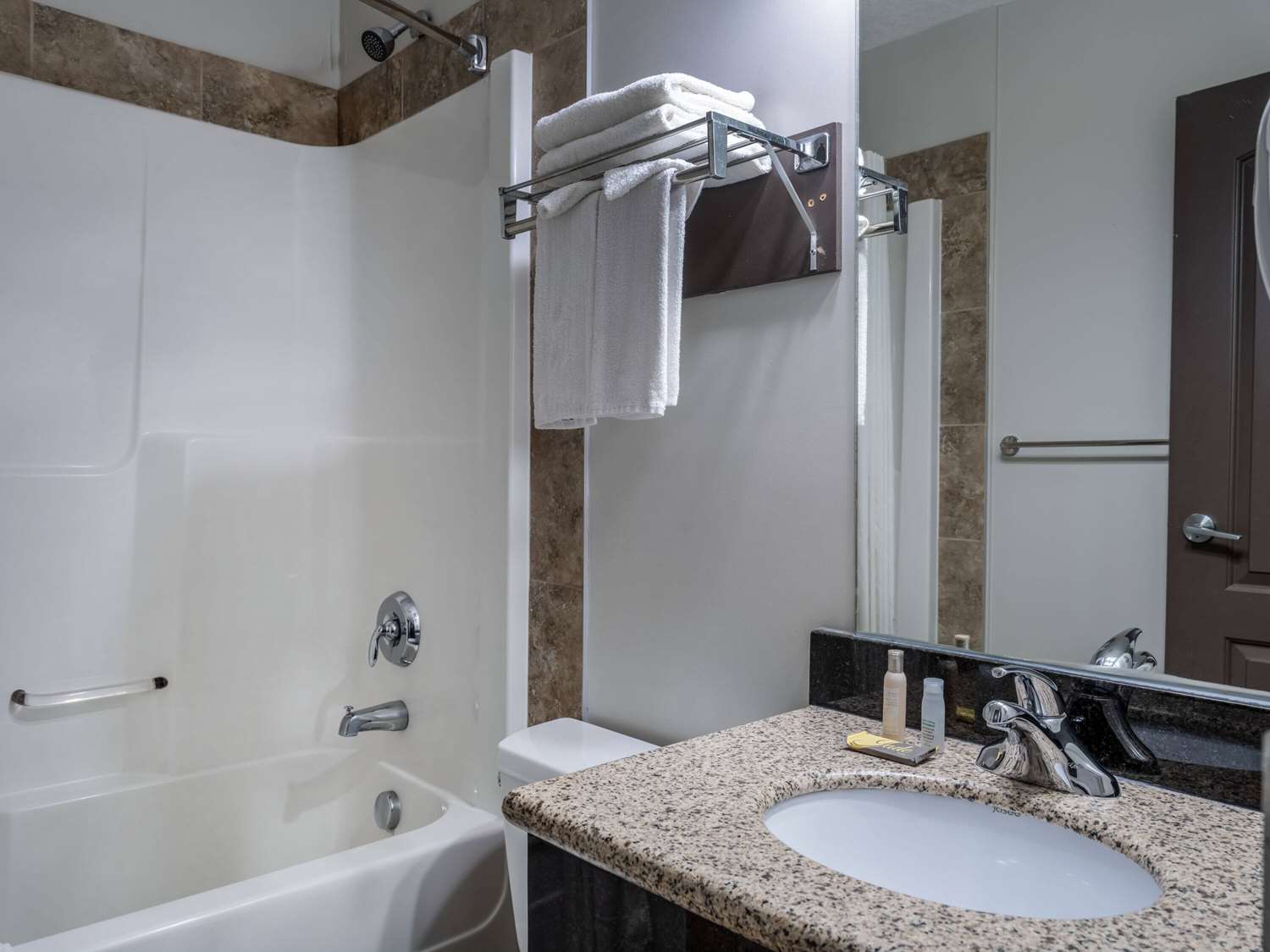 Travelodge By Wyndham Wetaskiwin 25/27