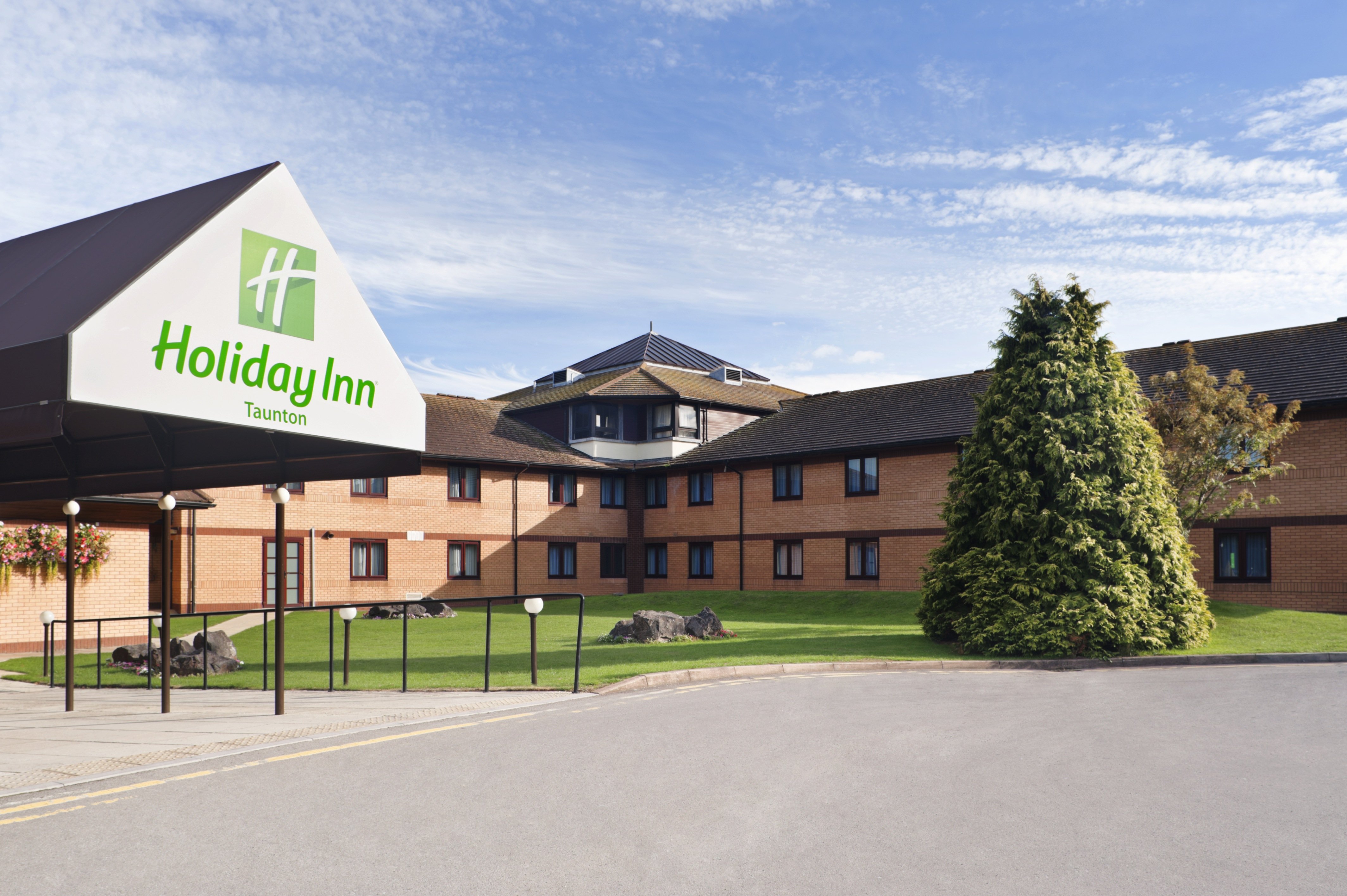 Holiday Inn Taunton 3/50