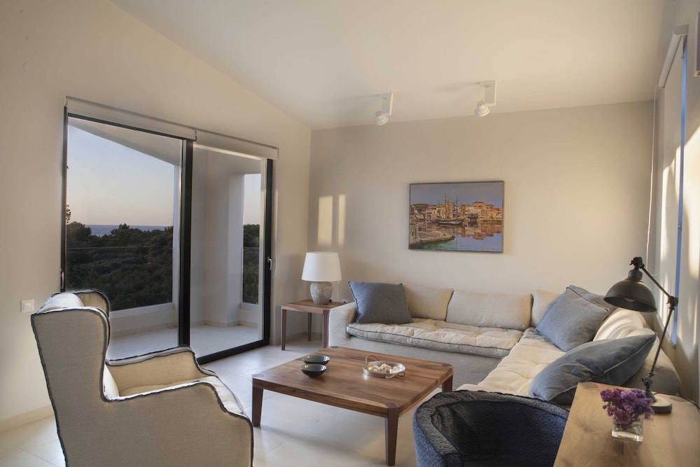 Aethrion Boutique Homes 32/50