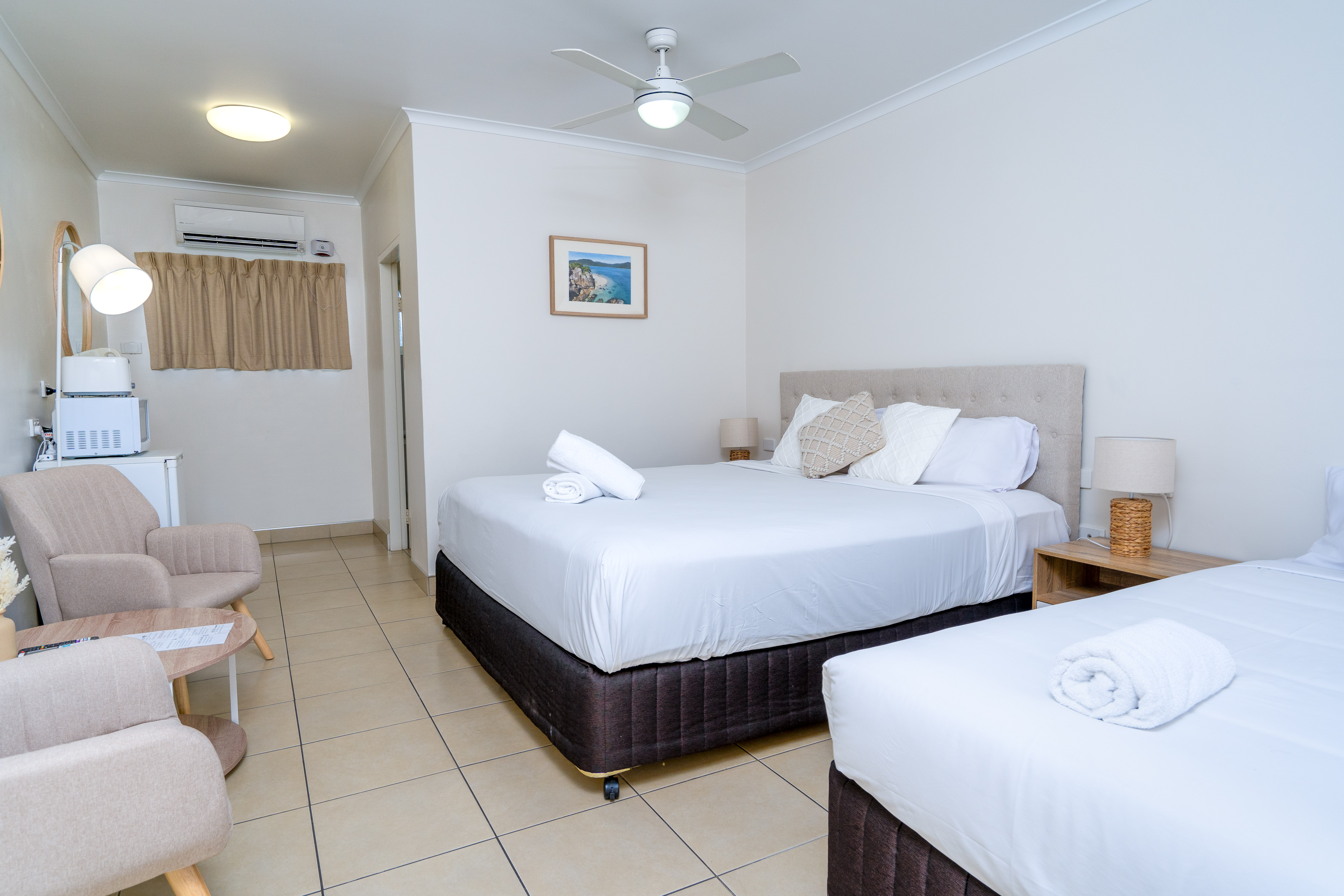 Deluxe, Twin Beds