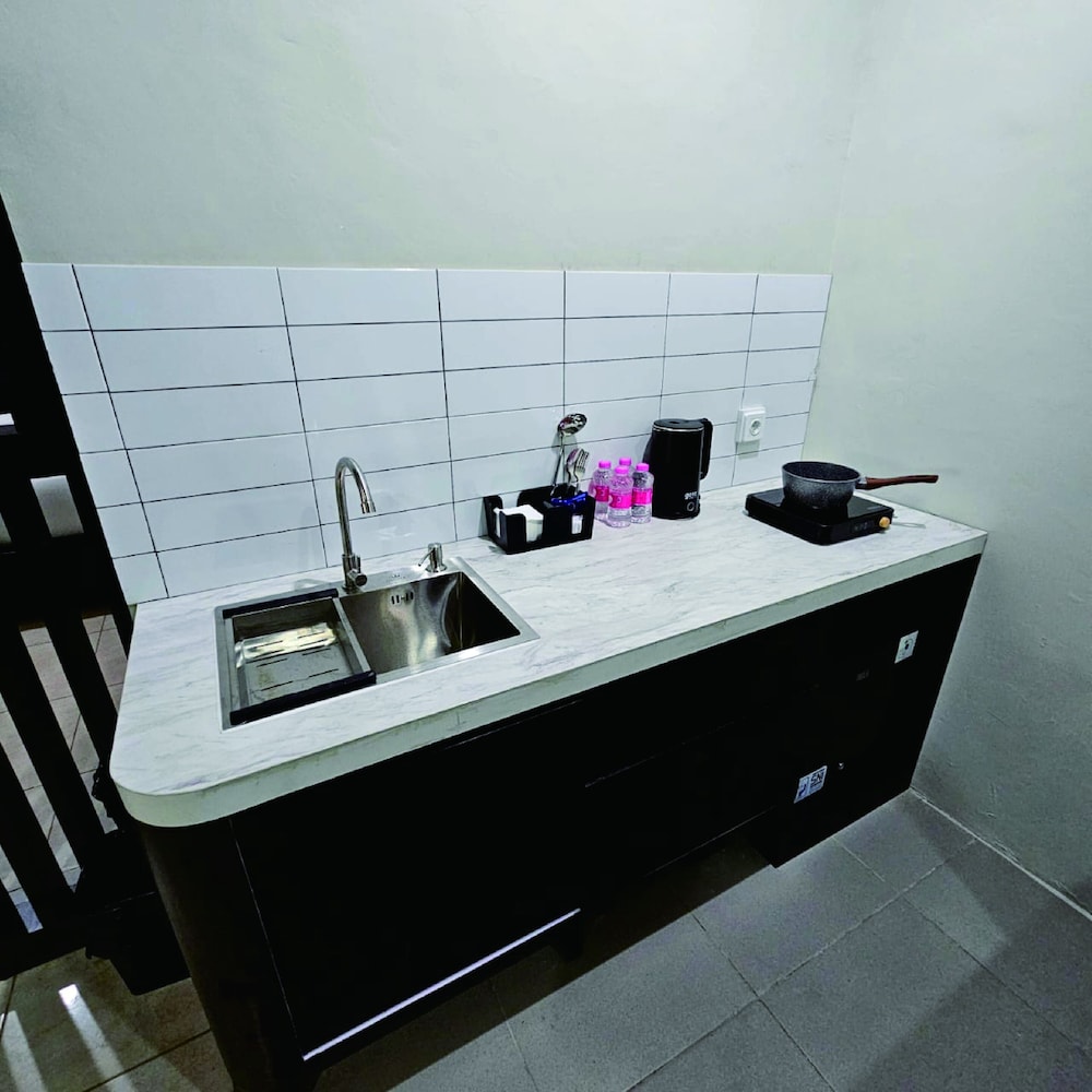 Airlangga Hotel 62/62