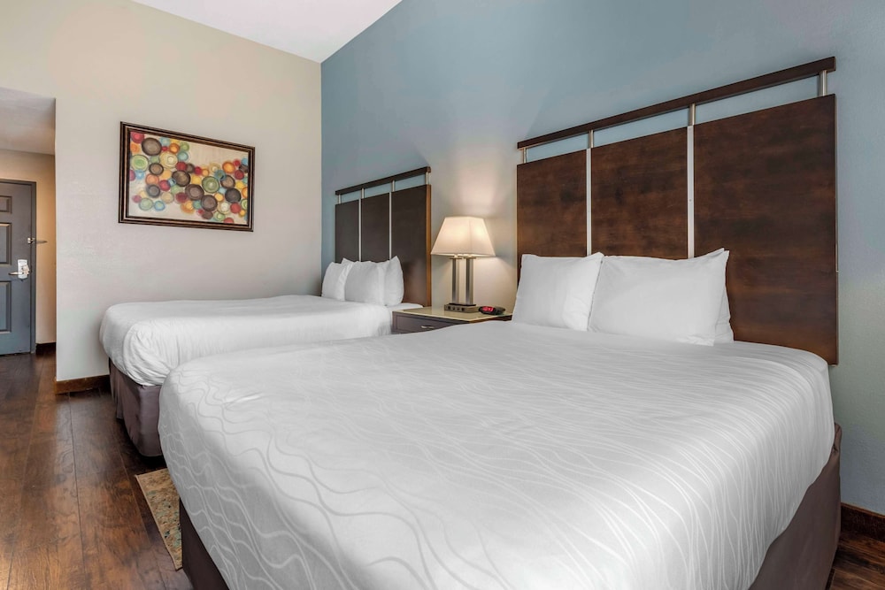غرفة قياسية بسريرين كوين لذوي الإعاقة، Best Western Plus Bradenton Gateway Hotel 2/7