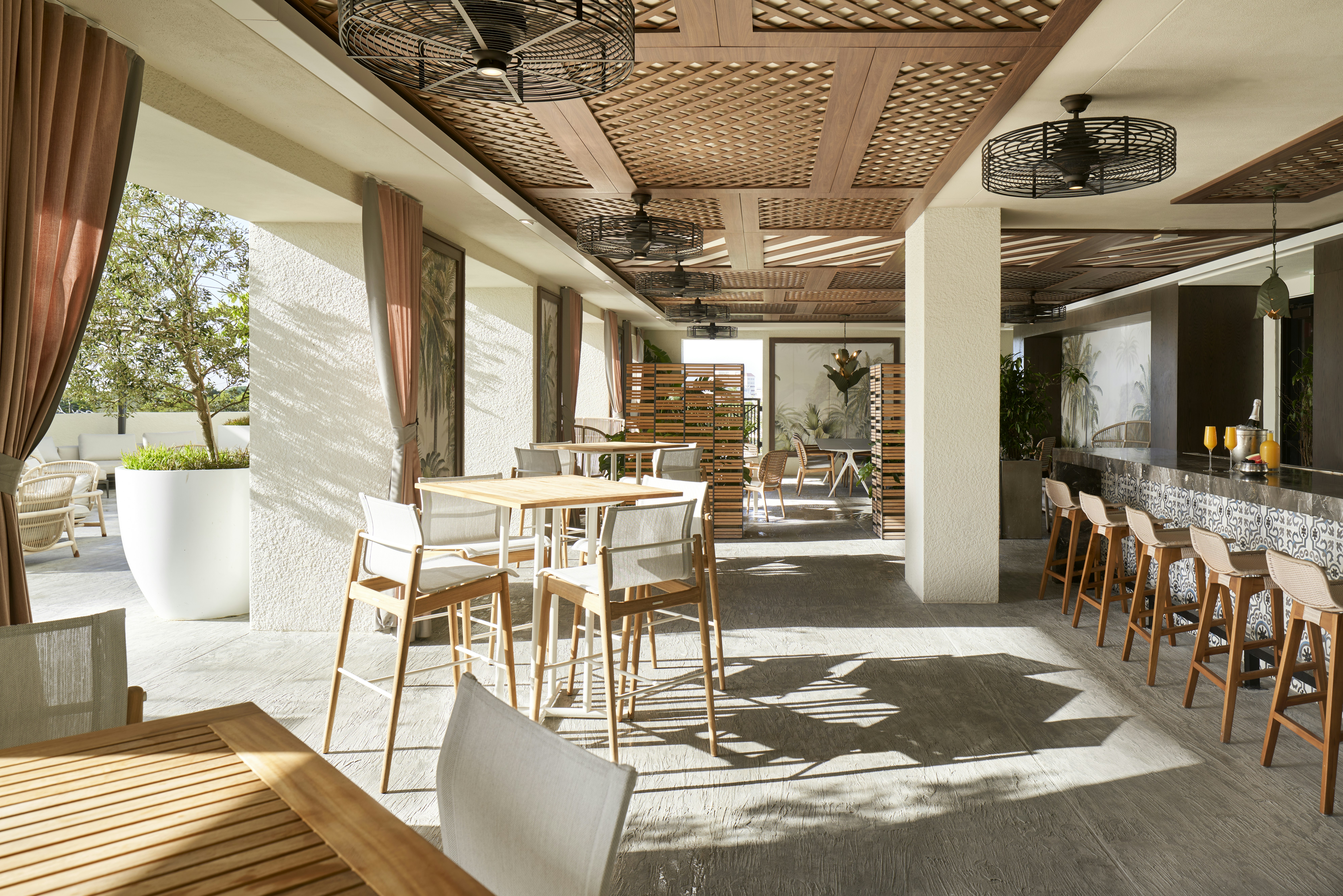 THesis Hotel Miami Coral Gables, Curio Collection by Hilton 61/80