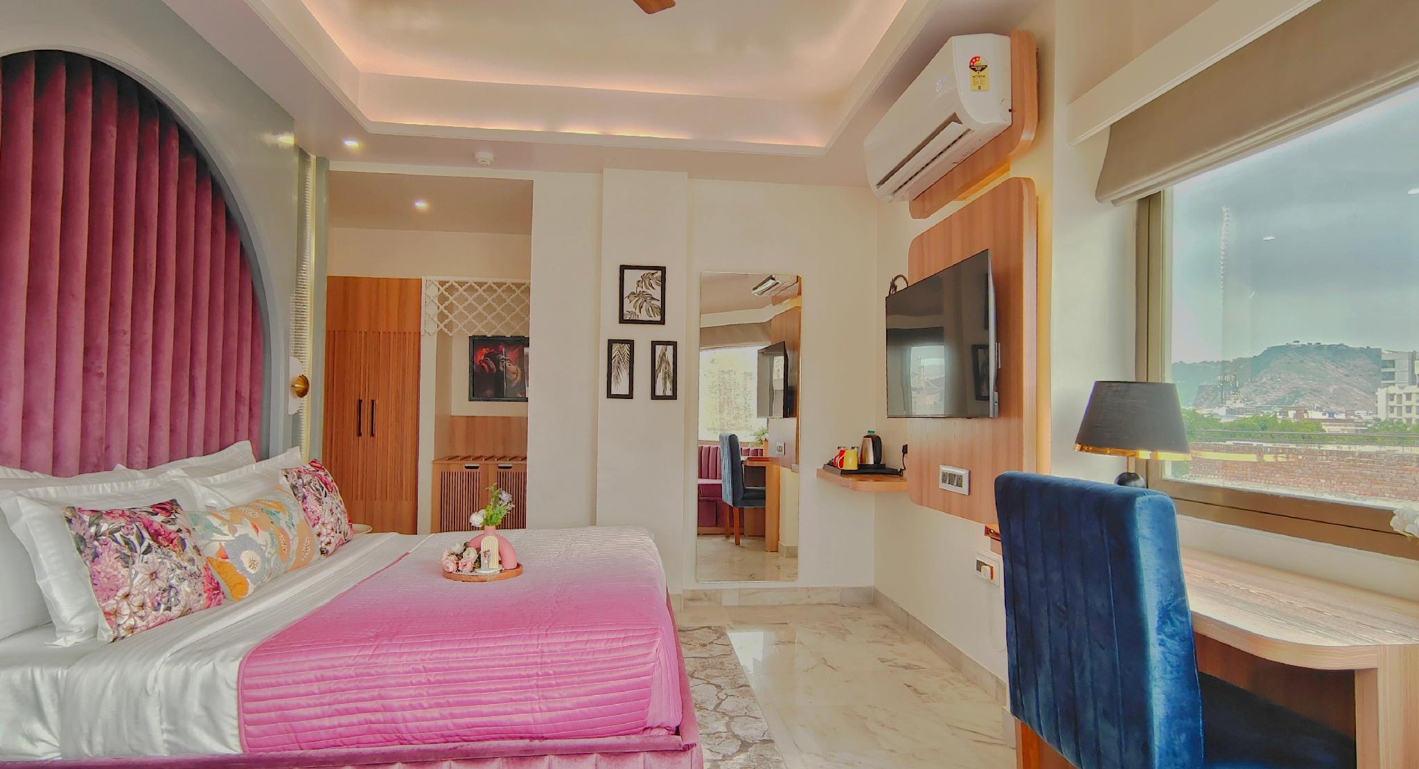 Room, Panoramic View, Sofa