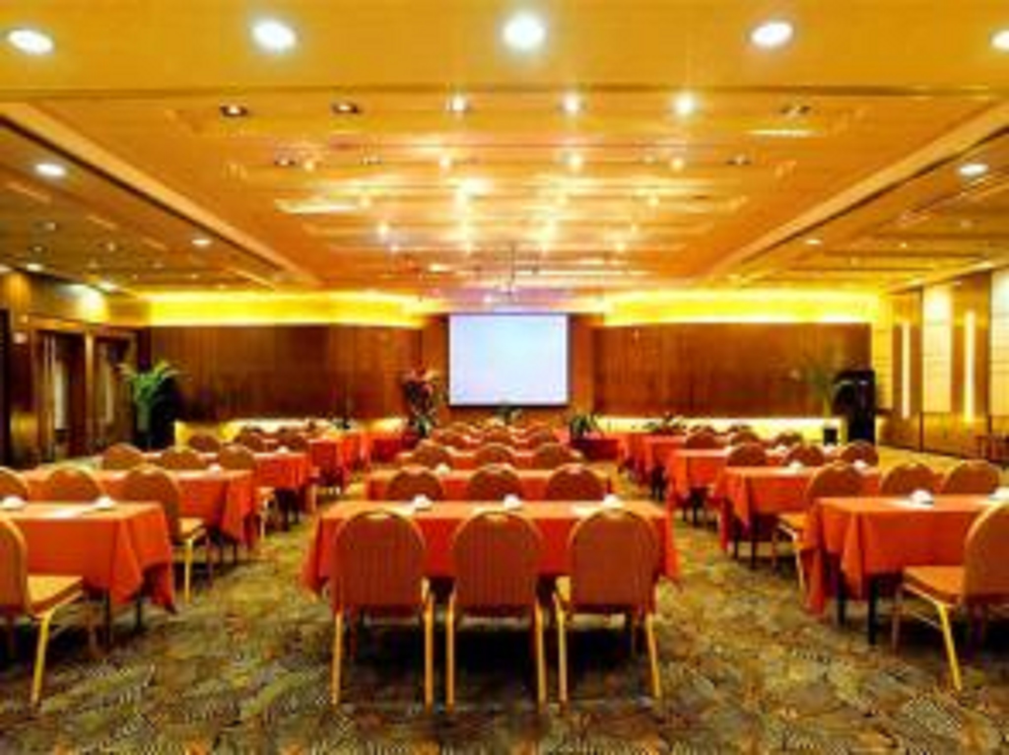 Grand Dynasty Culture Hotel (ex Grand New World) 22/24