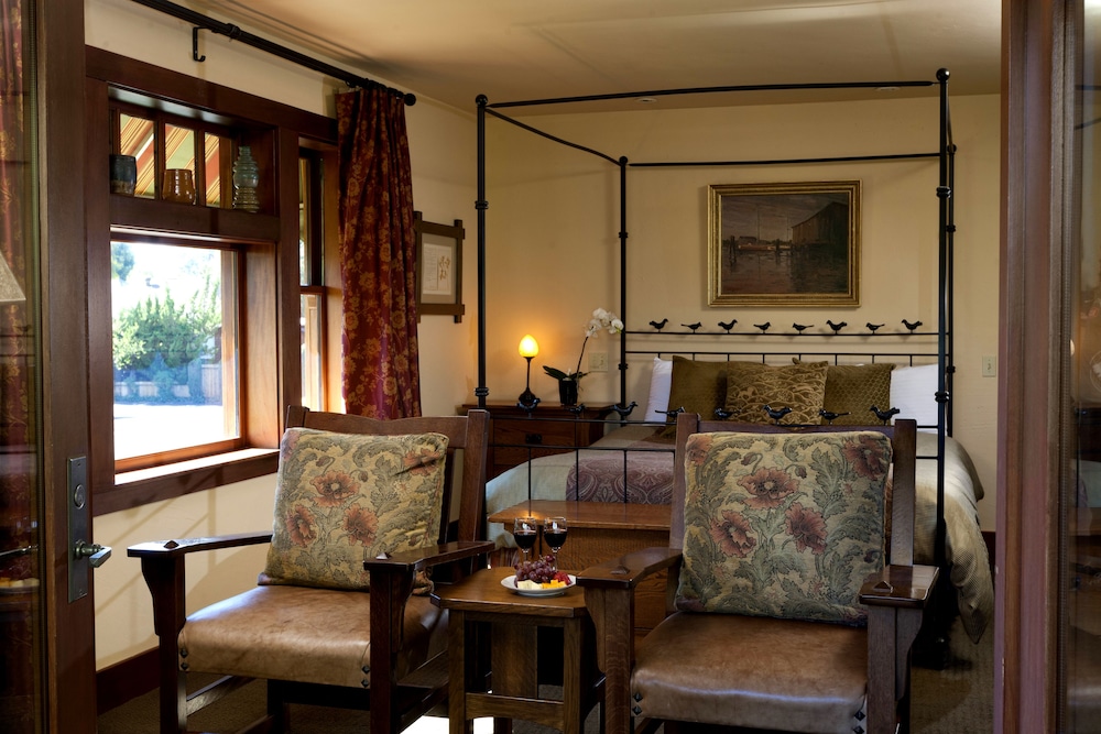 Blackbird Inn A Four Sisters Inn 35/50