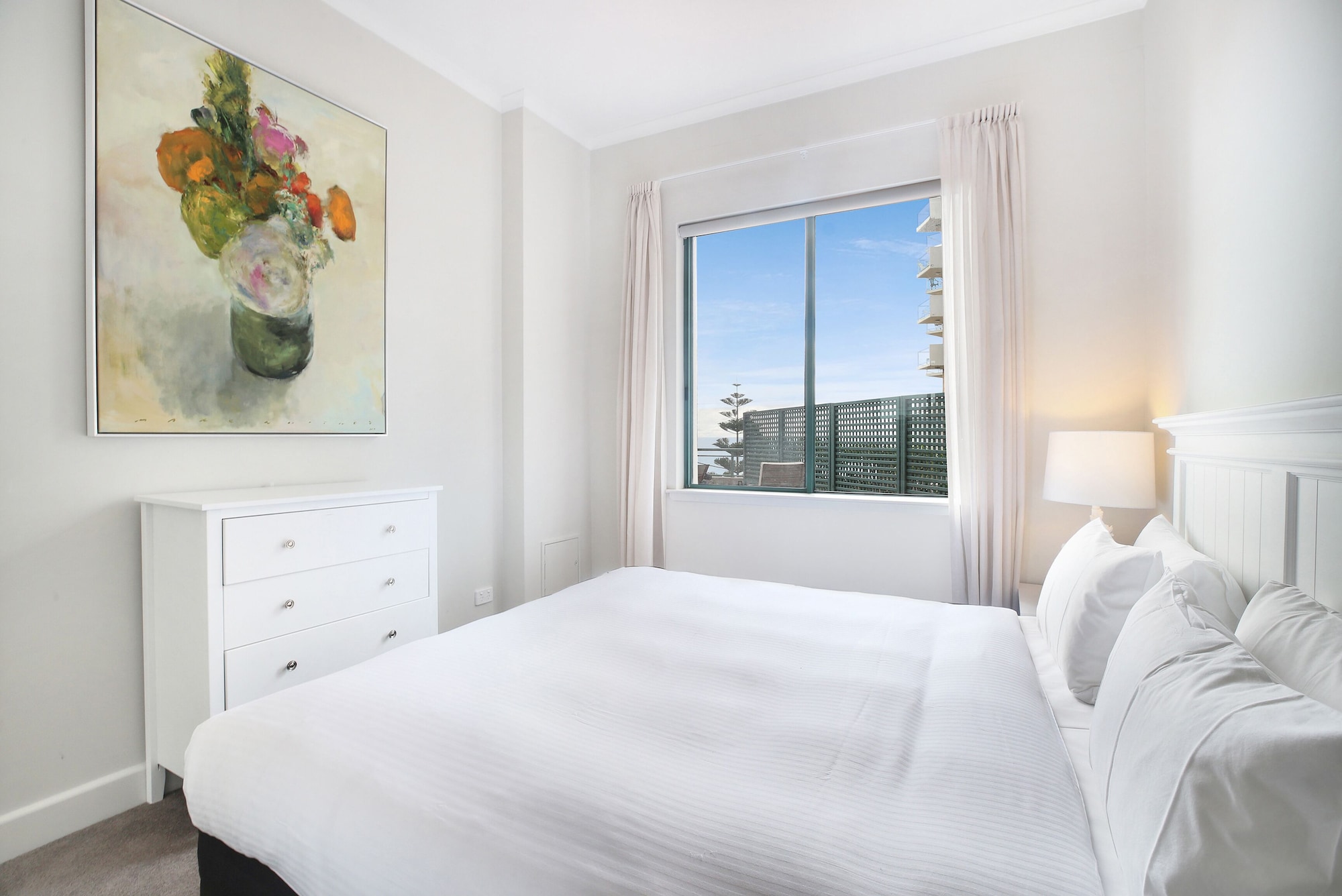 3 BEDROOMS, DELUXE, APARTMENT, BEACH FRONT