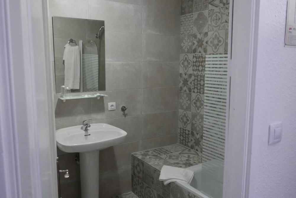 Antares Hotel 47/51